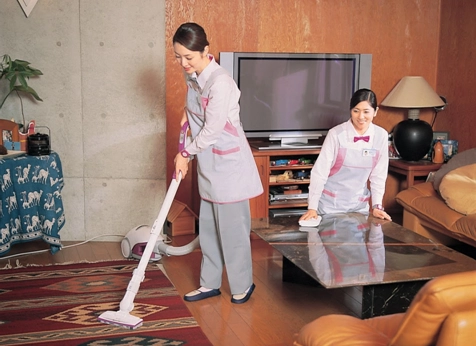 Bị đuổi việc, làm sao để đòi được lương và tiền đặt cọc?