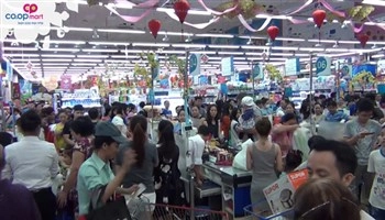 Siêu thị Co.opmart dốc lực phục vụ Tết