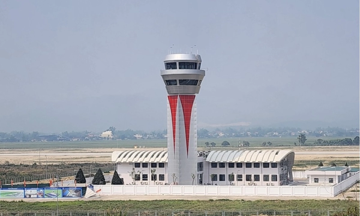 Điện Biên khánh thành đài kiểm soát không lưu mới