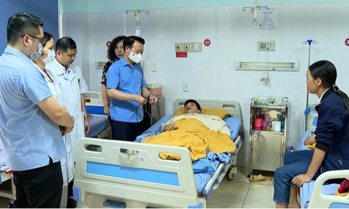 Thủ tướng chỉ đạo làm rõ trách nhiệm tổ chức, cá nhân vụ tai nạn tại nhà máy xi măng ở Yên Bái