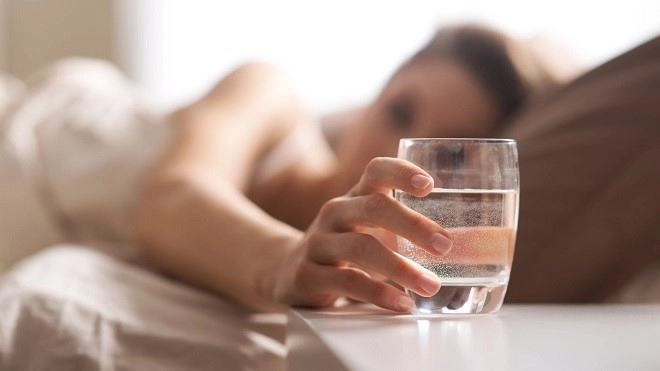 Những lợi ích khi uống nước vào buổi sáng