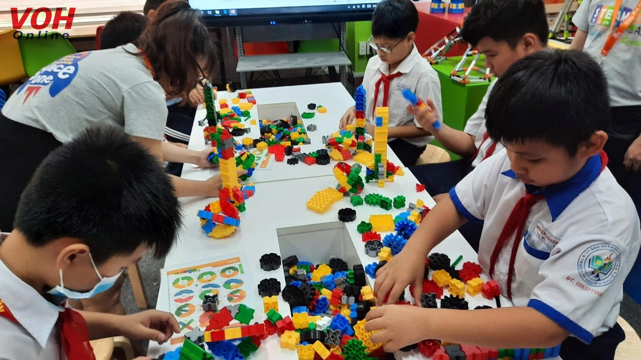 Giáo dục STEM gắn kết trường học và cuộc sống