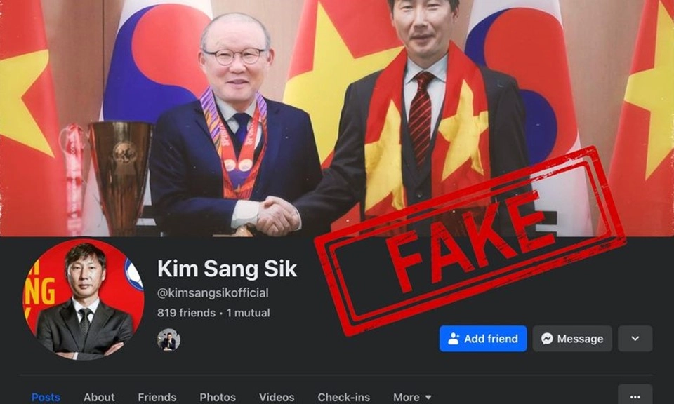 Nhiều tài khoản mạng xã hội giả mạo Huấn luyện viên Kim Sang Sik, phát ngôn không đúng sự thật