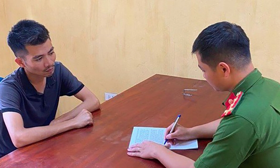 Đối tượng cho vay nặng lãi khủng bố bằng dầu luyn và mắm tôm bị bắt giữ 