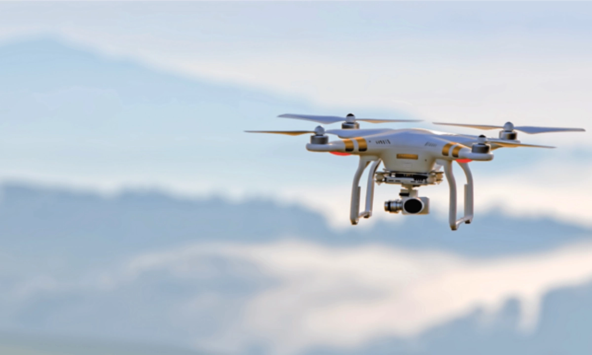 Ngăn chặn hành vi chiếu đèn laze, thả diều, flycam uy hiếp an toàn bay