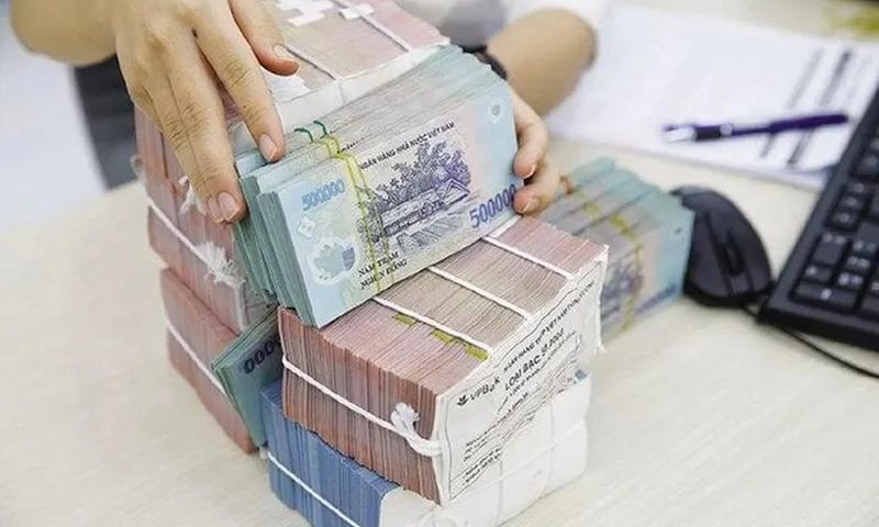 Nhiều ngân hàng tăng lãi suất huy động