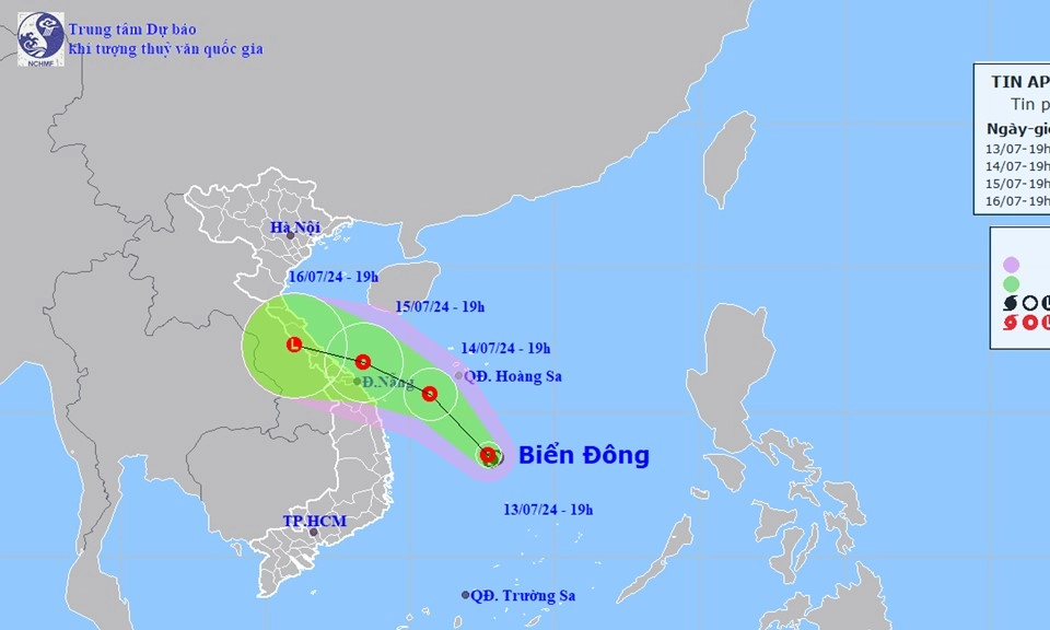 Áp thấp nhiệt đới di chuyển vào ven biển miền Trung, nhiều vùng trong cả nước mưa to