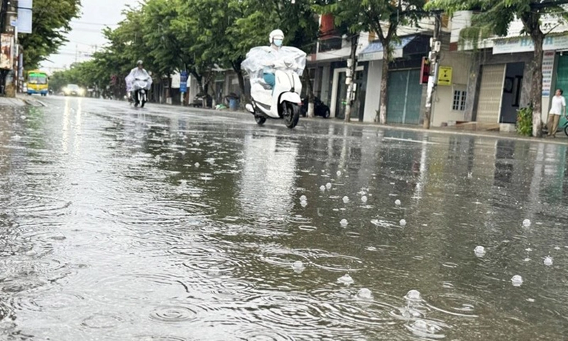 Ngày 16/7: Áp thấp nhiệt đới suy yếu, mưa to nhiều nơi