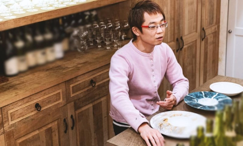 Từ chàng trai tiêu hết tiền trúng số vào việc ăn uống đến vua ẩm thực Nhật Bản