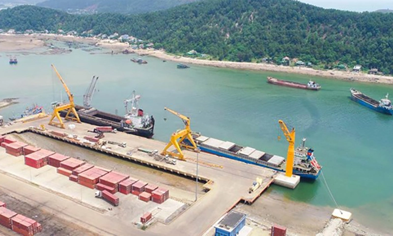 Nghệ An: Cảng nước sâu Cửa Lò đón được tàu tải trọng 100.000 tấn