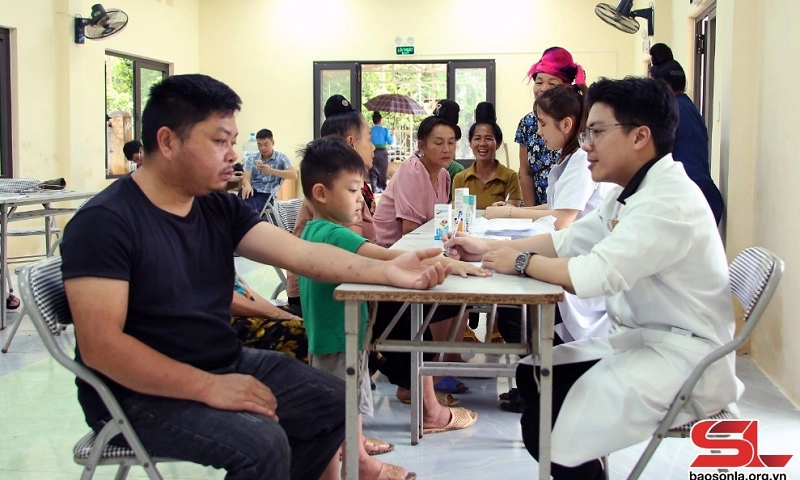 Sơn La: Khám, chữa bệnh, hỗ trợ hàng hóa thiết yếu cho người dân ảnh hưởng mưa, lũ