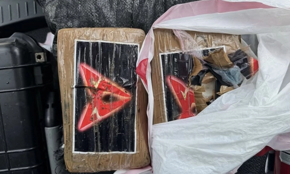 Bão Debby thổi lượng cocaine trị giá 1 triệu đô la vào bãi biển Florida