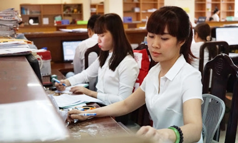 Đề xuất giảm bớt điều kiện khi xét nâng ngạch