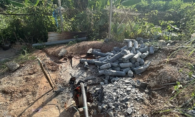 Xe cẩu làm ẩu, hơn 140 ngàn khách hàng mất điện