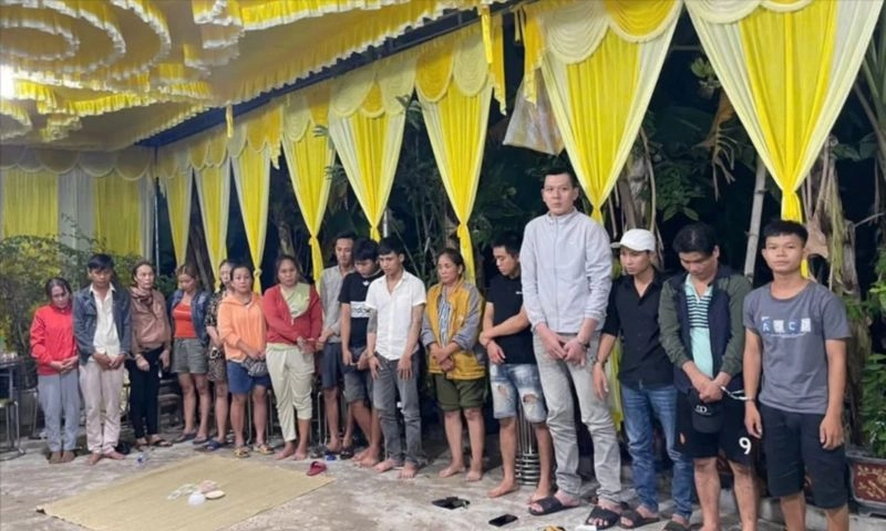 Quảng Nam: Triệt phá nhóm lợi dụng đám tang để đánh bạc 