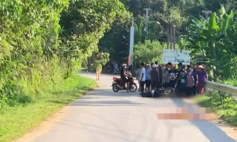 Yên Bái: 2 xe máy đối đầu, thiếu niên 14 tuổi tử vong