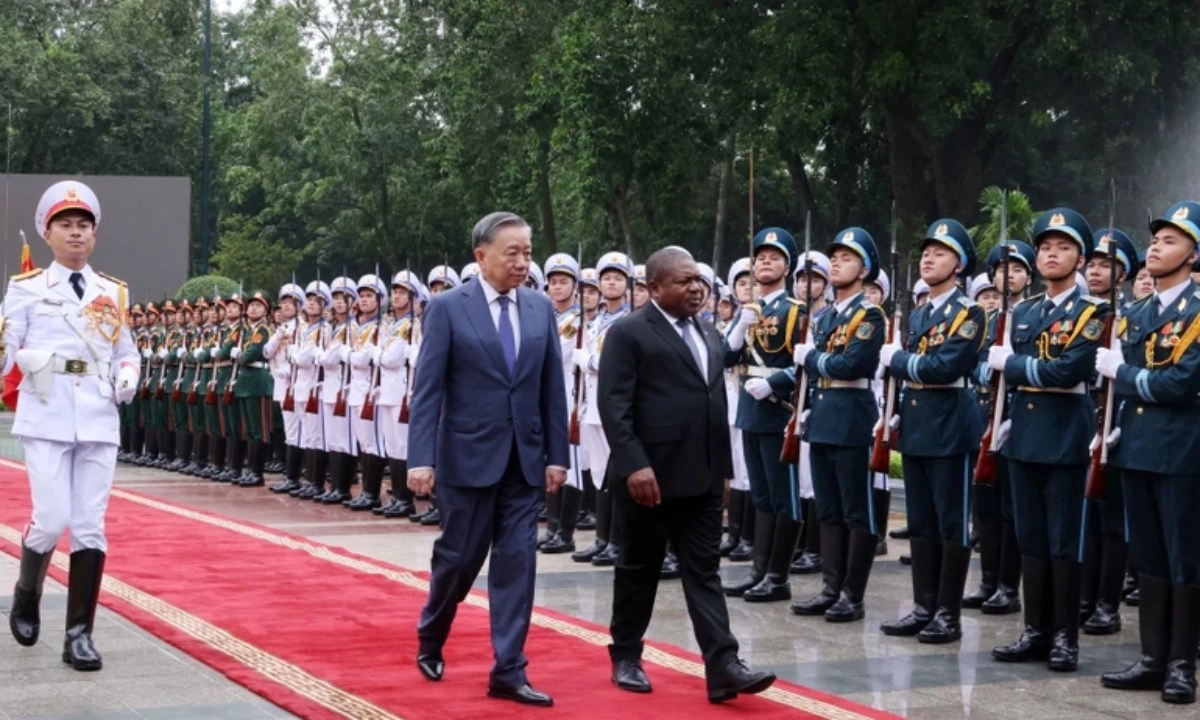 Tổng Bí thư, Chủ tịch nước chủ trì Lễ đón chính thức Tổng thống Mozambique