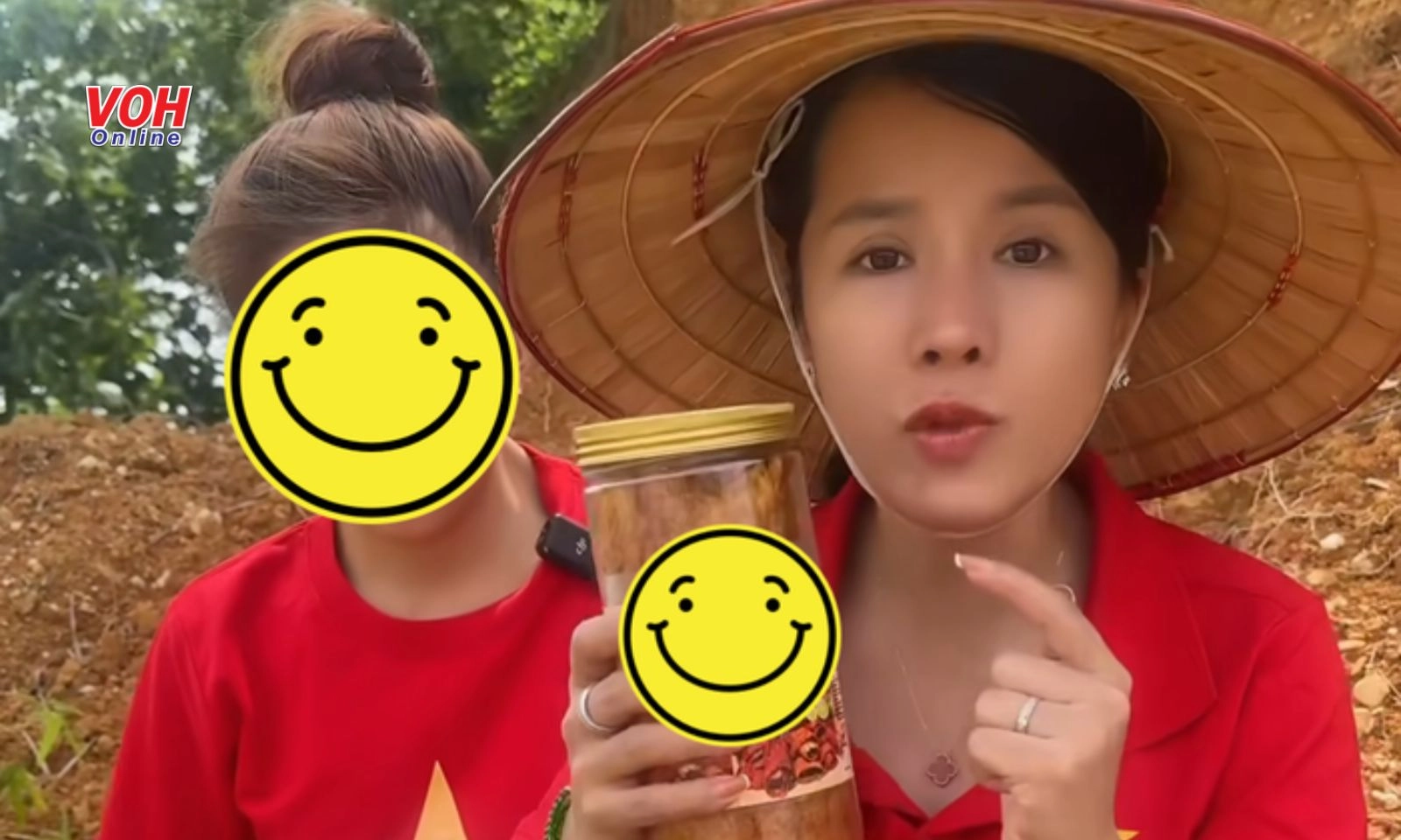 Bà Nhân Vlog bị chỉ trích dữ dội khi ăn uống vô tư giữa điểm làm từ thiện