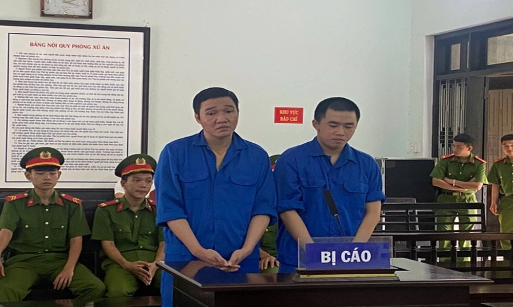 Hai cậu cháu sa lưới vì vận chuyển ma túy