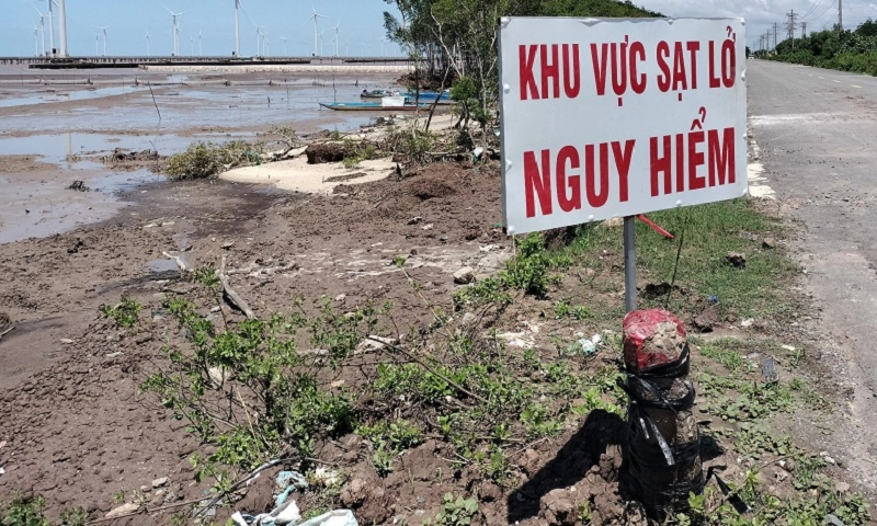 Quảng Nam công bố tình trạng khẩn cấp sạt lở đất đá tại xã Trà Don