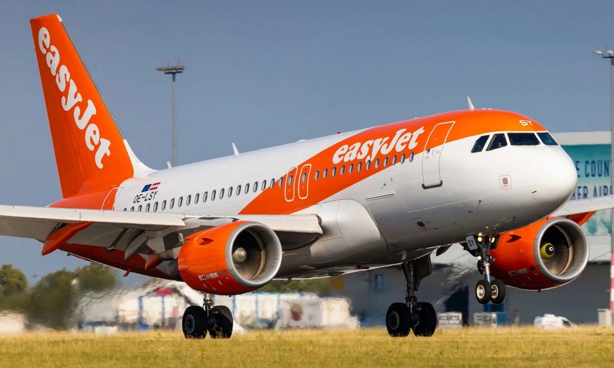 Chuyến bay của hãng EasyJet bị hoãn do hành khách lên nhầm máy bay