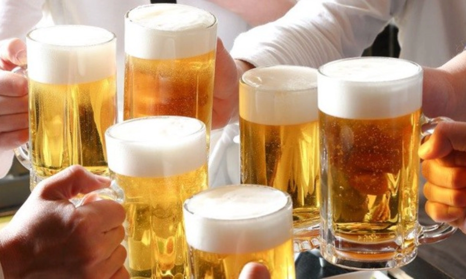 Nguy cơ ung thư khi sử dụng rượu bia thường xuyên