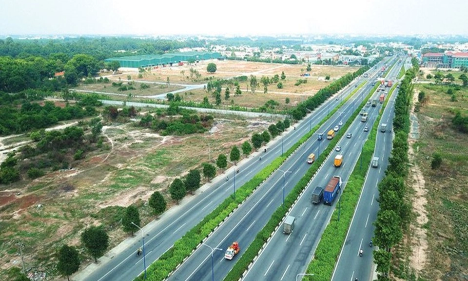 UBND TPHCM lập báo cáo nghiên cứu tiền khả thi Dự án đường Vành đai 4 TPHCM