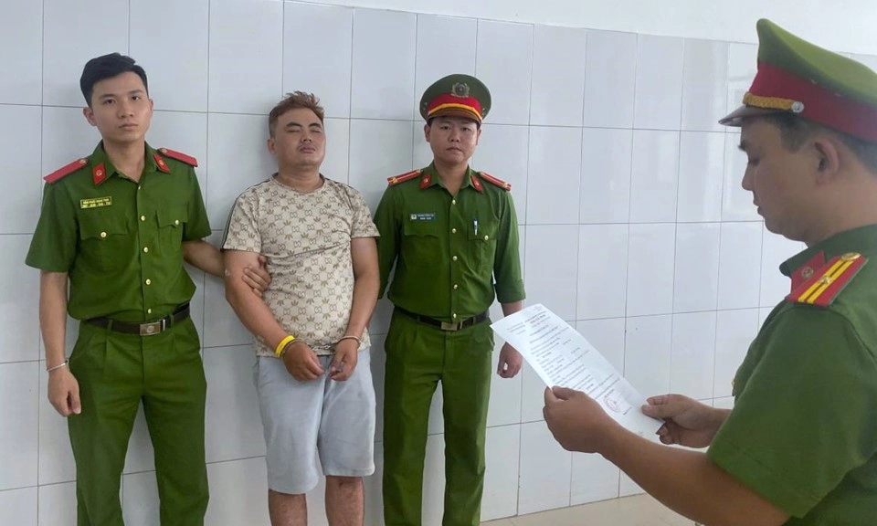 Đà Nẵng: Khởi tố nam thanh niên sát hại người yêu rồi uống thuốc diệt cỏ tự tử