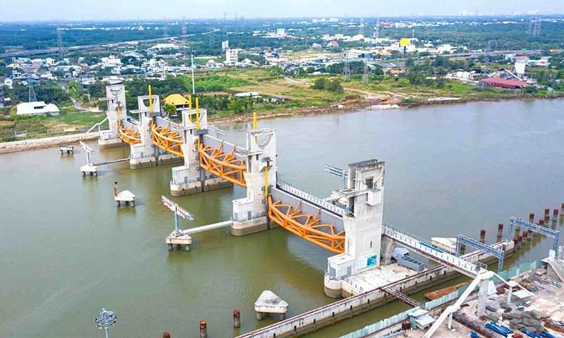 Dự án chống ngập chậm tiến độ, trả lãi vay lên đến 2.500 tỉ đồng