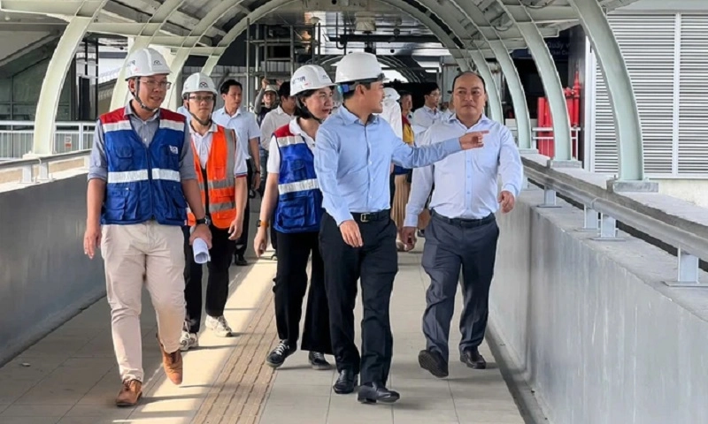 Metro số 1:  17 đoàn tàu hoạt động vận hành thử