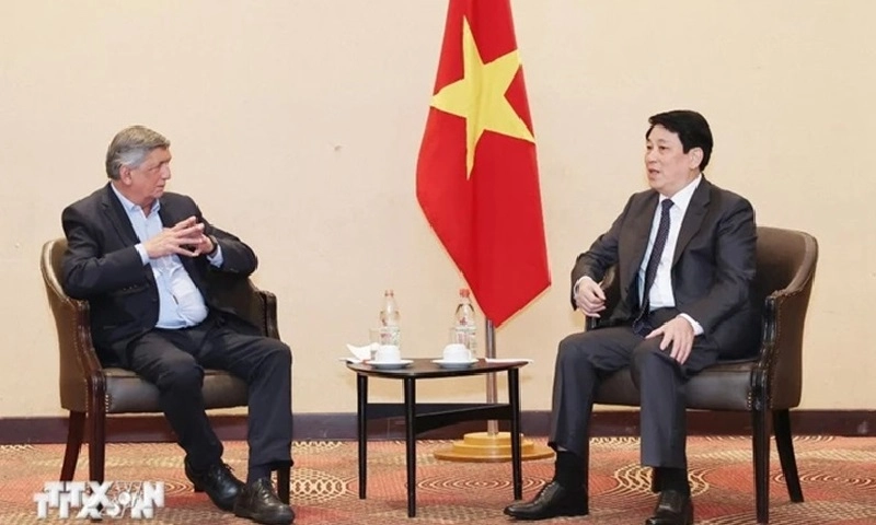 Chủ tịch nước Lương Cường tiếp Chủ tịch Đảng Cộng sản Chile