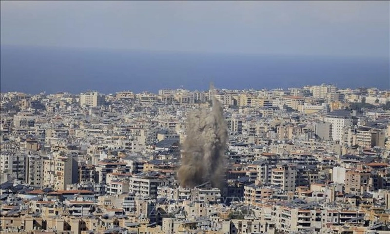 Israel không kích thủ đô Beirut, căng thẳng ngày càng leo thang tại Trung Đông