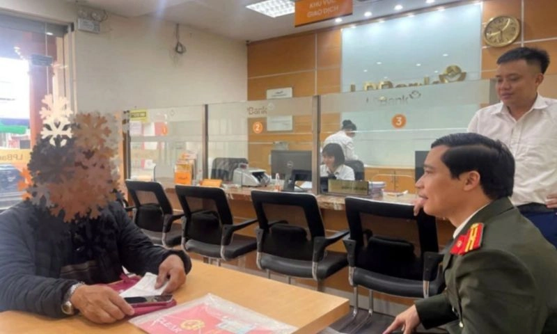 Người đàn ông Hải Phòng suýt bị lừa 5 tỷ đồng qua cuộc gọi giả danh công an