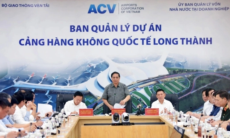 Thủ tướng thúc đẩy hoàn thành sân bay Long Thành, hướng tới “thành phố sân bay” 