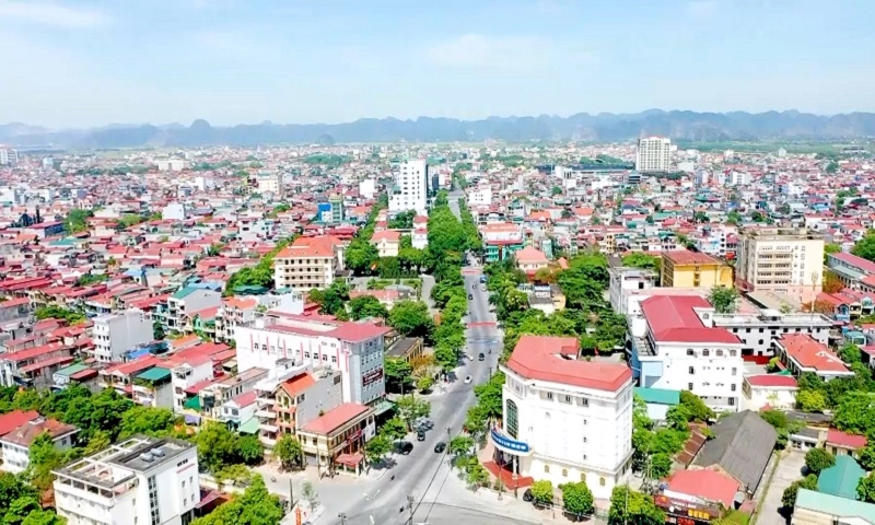 Thông qua nghị quyết thành lập thành phố Hoa Lư thuộc tỉnh Ninh Bình