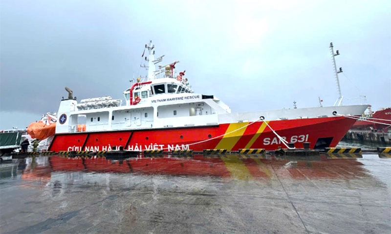 Tăng cường thêm 1 tàu cứu nạn xa bờ tại khu vực miền Trung