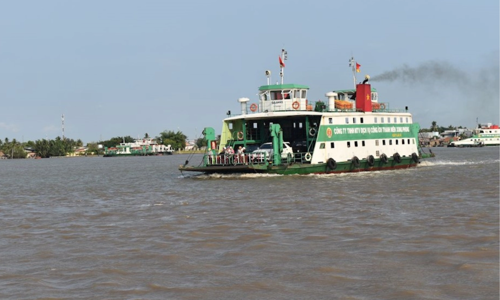 TPHCM tăng cường bảo đảm an toàn giao thông đường thủy dịp Tết và Lễ hội Xuân Ất Tỵ 2025