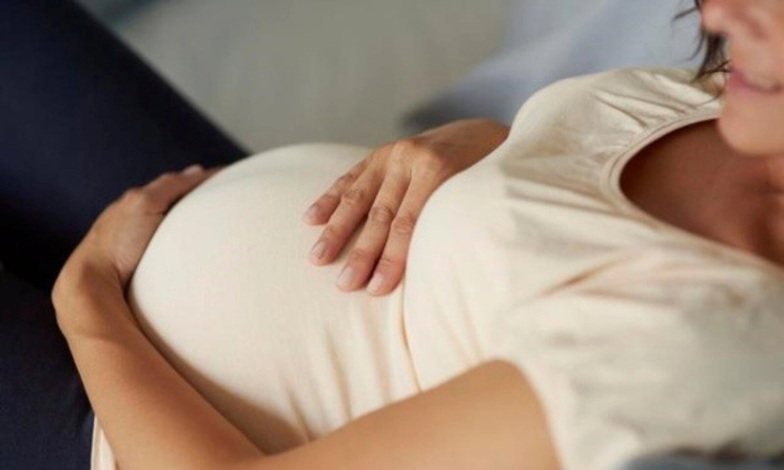 Những thói quen của mẹ bầu dễ gây hại cho thai nhi