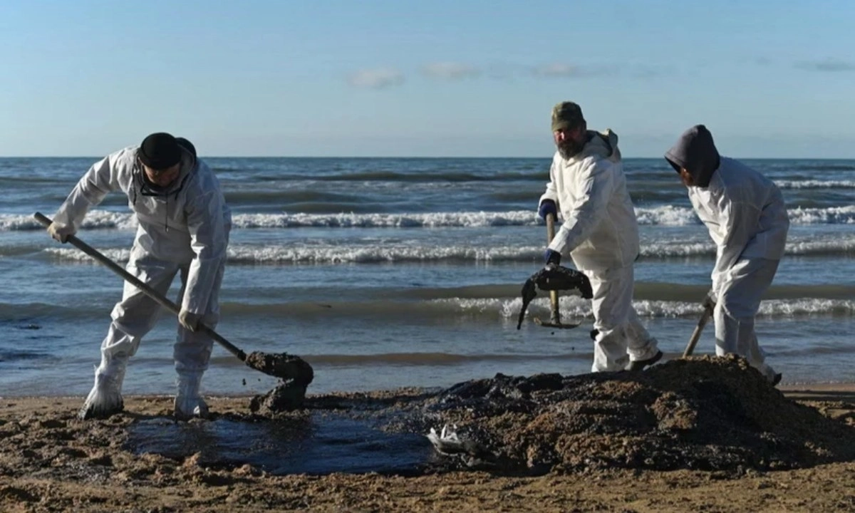 Nga thành lập trung tâm ứng phó khủng hoảng xử lý sự cố tràn dầu trên Biển Đen