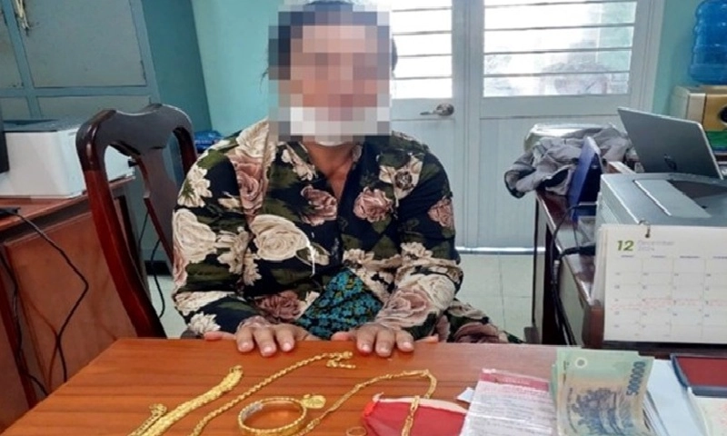 Trộm tài sản gần nửa tỷ đồng của hàng xóm rồi đem giấu ở chuồng gà