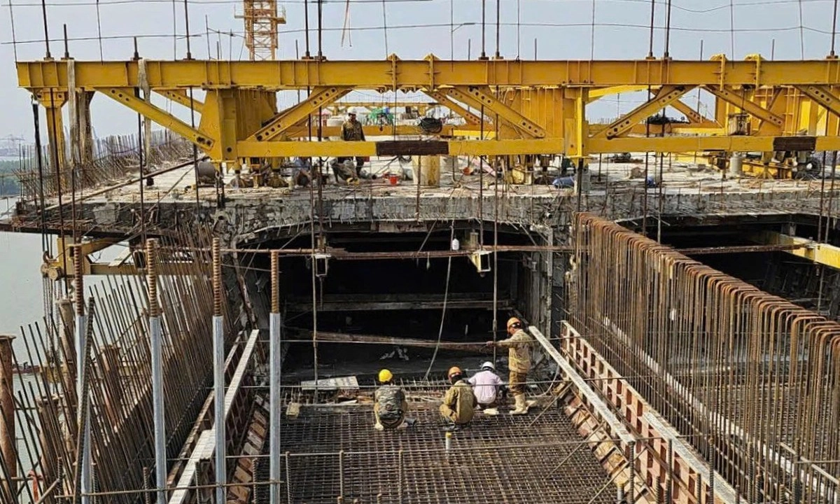 Sáng mùng 4, Thủ tướng kiểm tra tiến độ các dự án hạ tầng quan trọng vùng Đông Nam Bộ
