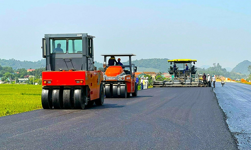 Đặt mục tiêu hoàn thành 50 dự án trong năm 2025