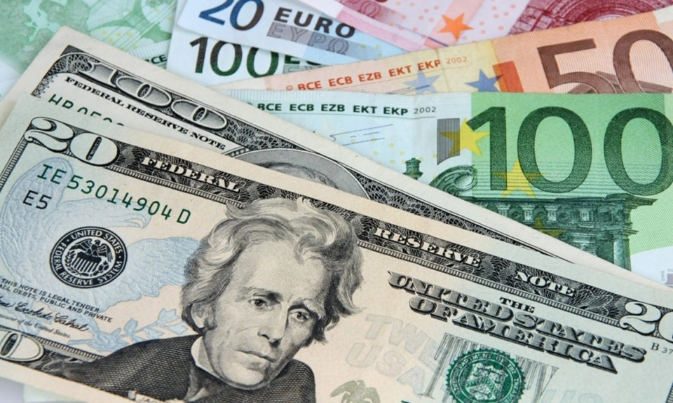 Tỷ giá đồng Euro, Đô la Canada, Peso Mexico đồng loạt giảm do thuế quan của Mỹ