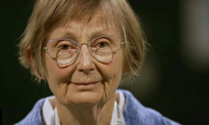 Nữ ngôi sao quần vợt giành chức vô địch thế giới ở tuổi 75