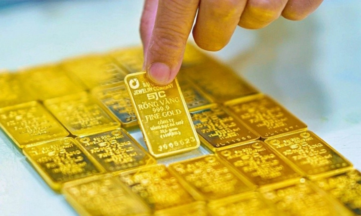 Giá vàng tăng phi mã trước các biện pháp thuế quan của tổng thống Trump