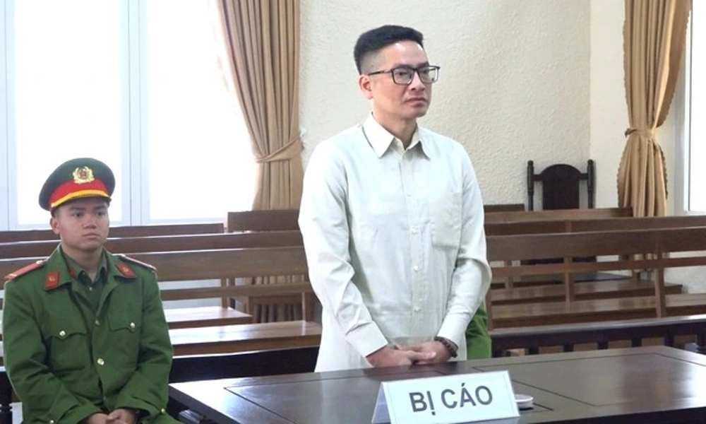 Giả danh thanh tra chính phủ để lừa đảo