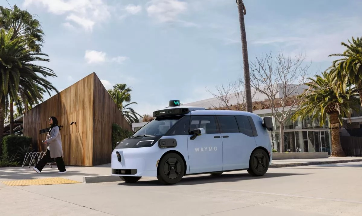 Zeekr RT: Chiếc taxi điện nhận 3 lệnh triệu hồi trong một ngày tại Mỹ