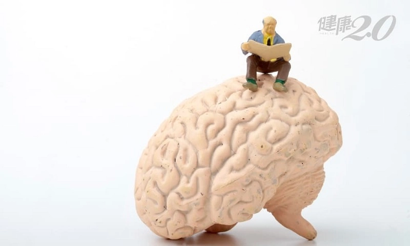 Ngồi lâu cũng có thể làm cho “khù khờ”