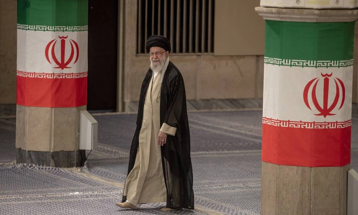 Lãnh tụ tối cao Iran bác bỏ đàm phán của Mỹ