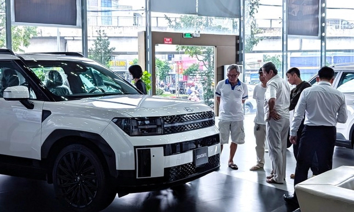 Thị trường ô tô Việt Nam khởi sắc trong tháng 2/2025